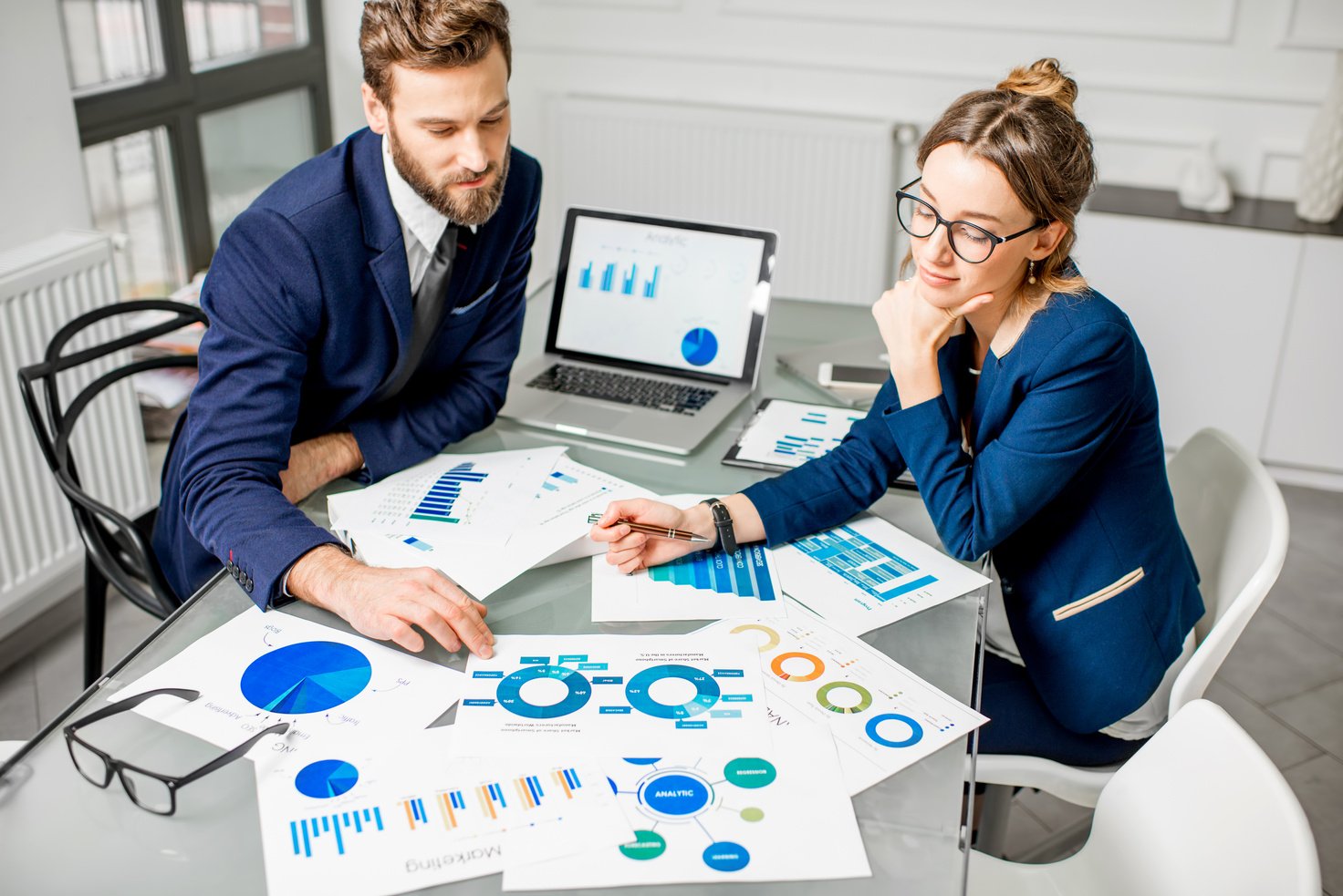 Analytic Managers Team Working at the Office